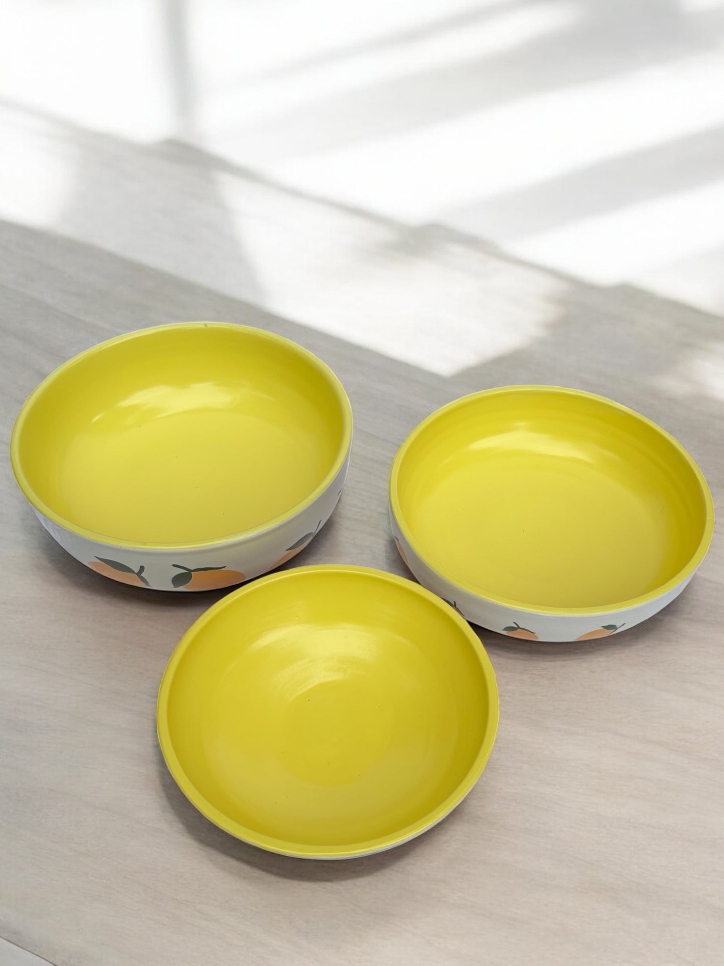 Lemon nesting bowls