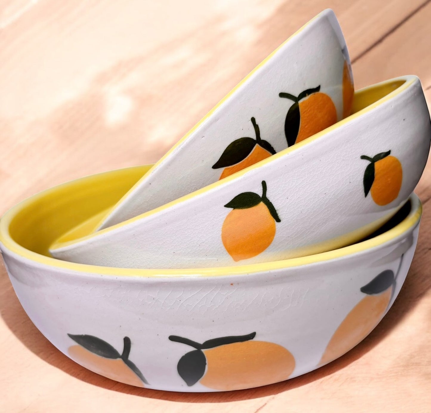 Lemon nesting bowls